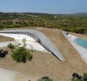 Villa Ypsilon: Το αρχιτεκτονικό διαμάντι της Μεσσηνίας σαγηνεύει & κερδίζει θέση στις κορυφαίες κατοικίες του πλανήτη (ΦΩΤΟ)
