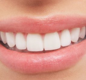Αυτές είναι οι συνήθειες που συμβάλλουν στην καλή υγεία των δοντιών μας!