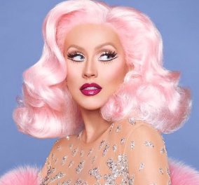 Μετά από 20 χρόνια επί σκηνής η Christina Aguilera φωτογραφίζεται χωρίς ίχνος μακιγιάζ- Είναι κυριολεκτικά αγνώριστη!