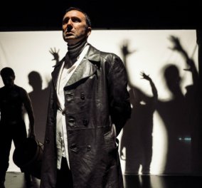 Ένα σπάνιο έργο του Σαίξπηρ, ο Ιούλιος Καίσαρ στο θέατρο Τέχνης - Ο Ρένος Χαραλαμπίδης αναμετριέται με όλους τους ρόλους