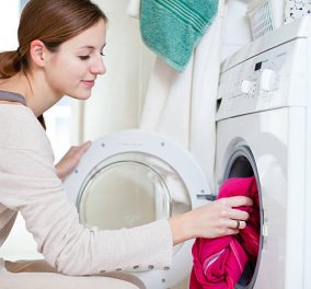 Να γιατί δεν πρέπει να πλένουμε τα καινούρια ρούχα μαζί με τα παλιά  - Πως θα γλιτώσετε κάποια δυσάρεστη έκπληξη
