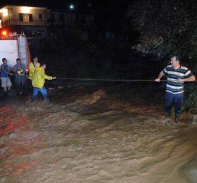 Δύσκολο βράδυ για την Θεσσαλονίκη- Έσπασε φράγμα & πλημμύρισαν δύο χωριά- Κινδύνεψαν άνθρωποι- Ανάμεσά τους μία έγκυος & ένα μωρό