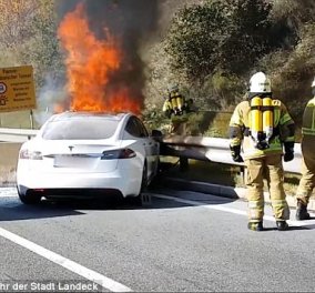 Ηλεκτρικό αυτοκίνητο της Tesla τυλίγεται στις φλόγες - Η ηθοποιός Μαίρη Μακ Κόρμακ στο ρεπορτάζ (VIDEO)