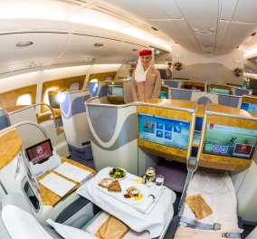Πως είναι να πετάς με business class σε ένα αεροπλάνο της Emirates; Δείτε πρώτα (Βίντεο)