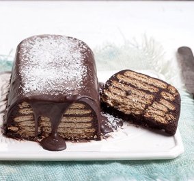 Απόλαυση! Φτιάξτε γρήγορα κι εύκολα κέικ μωσαϊκό με τις οδηγίες της Αργυρώς Μπαρμπαρίγου (Βίντεο)