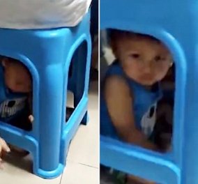 Viral με πάνω από 1 εκατ. θεάσεις το βίντεο: Η μαμά εγκλωβίζει τον 1 έτους γιο της σε σκαμπό για να παίξει χαρτιά! (Βίντεο)