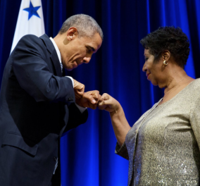 Αρίθα Φράνκλιν: Όταν έκανε τον Μπαράκ Ομπάμα να κλάψει (Βίντεο)