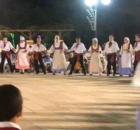 Στα Φραγκάτα της Κεφαλονιάς, αξίζει να δείτε  τους "παίδες" & τους μεγάλους χορευτές του Μέρμηγκα