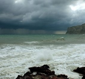 Συναγερμός στην Ελλάδα για τον μεσογειακό κυκλώνα Medicane που έρχεται να πλήξει τη χώρα μας