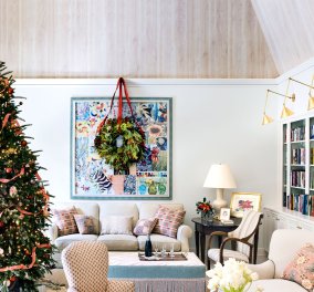 Δείτε τα 10 πιο glamorous χριστουγεννιάτικα δέντρα - Υπέροχα χρώματα, μοναδικά στολίδια και κομψότητα (Φωτό)