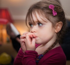 Το παιδί μου τρώει τα νύχια του: Για ποιον λόγο και τι μπορώ να κάνω;