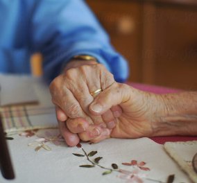 Βόλος: Ηλικιωμένο ζευγάρι «έφυγε» από τη ζωή την Παραμονή Χριστουγέννων - Βρέθηκαν αγκαλιασμένοι