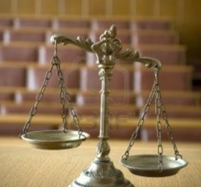 «Η Δικαιοσύνη ζημιώνεται όσο βρίσκεται στο επίκεντρο της πολιτικής αντιπαράθεσης» – Ψήφισμα της Ένωσης Δικαστών και Εισαγγελέων