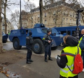 "Κίτρινο» το Παρίσι :Εκατοντάδες συλλήψεις - Drones και θωρακισμένα οχήματα σε θέση μάχης  (φωτό-βίντεο)