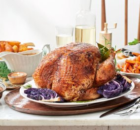 Τραπέζι παραμονής Πρωτοχρονιάς: Τι τρώμε για να μην στερηθούμε την ποικιλία & να μην έχουμε παρενέργειες