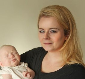 Story of the day: 22χρονη διαγνώσθηκε ως στείρα αλλά ξαφνικά έφερε στον κόσμο ένα μωρό αλμπίνο (φωτό)