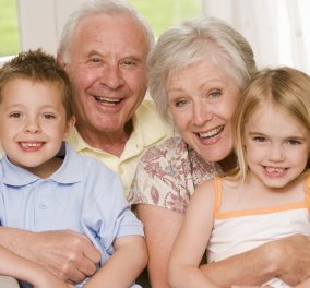 Πώς να μάθεις στα παιδιά να σέβονται τους παππούδες τους; 