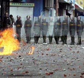 Βενεζουέλα: Το αίμα συνεχίζει να κυλάει - 26 οι θάνατοι σε αντικυβερνητικές διαδηλώσεις (Βίντεο)