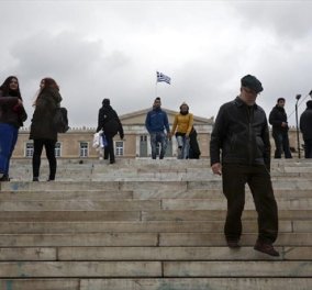 ΣΕΒ: Κάθε Έλληνας χρωστάει 29.700 ευρώ στους δανειστές στο εξωτερικό 