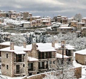 Περιήγηση από ψηλά στη χιονισμένη Δημητσάνα – Ένα βίντεο μια μαγεία