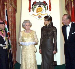 Βασιλική συνάντηση: Η Ράνια της Ιορδανίας συνάντησε τη βασίλισσα Ελισάβετ στο Λονδίνο & εντυπωσίασαν με το στυλ τους (φωτό)