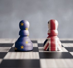 «Μετέωροι» 3 εκατ. Ευρωπαίοι στη Βρετανία μετά το Brexit - Τι προβλήματα θα αντιμετωπίσουν 