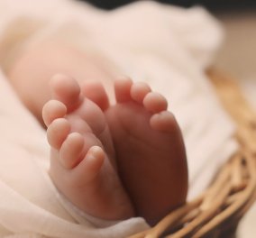 Μωρό 5 μηνών πέθανε από καρδιακή προσβολή  - Του έκαναν οι γονείς του περιτομή στο σπίτι