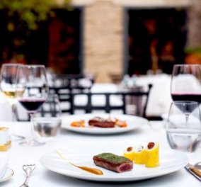 Σπονδή: 20 βραβευμένα χρόνια στο elegant εστιατόριο του Παγκρατίου - Κομψότητα & αυθεντικές γεύσεις για πολλά αστέρια Michelin