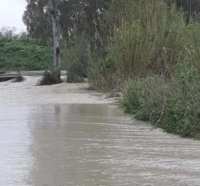 Αντιμέτωπη ξανά με τη θεομηνία η Κρήτη: Πλημμύρες & κατολισθήσεις - Αυτοκίνητα παρασύρθηκαν (φώτο-βίντεο)