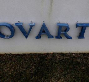 Ο Τάσος Παππάς αναρωτιέται: Μπορεί η Novartis να είναι ταυτοχρόνως και σκευωρία και φιάσκο; 