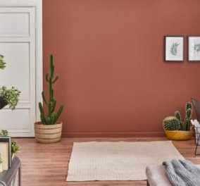 Ο Σπύρος Σούλης δίνει 7 ιδέες για να κάνει το καφέ χρώμα κομψούς του χώρους σας - Βάλτε το σε έπιπλα και τοίχους 