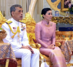 Ταϊλάνδη: Ο βασιλιάς παντρεύτηκε την στρατηγό Σουτίντα – 4ος γάμος για τον 66χρονο μονάρχη (φωτό)