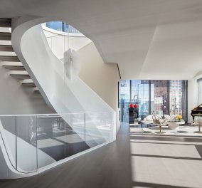 Τριώροφο ρετιρέ υπερπαραγωγή στο Μανχάταν - Πωλείται 43 εκ ευρώ - Έργο της θρυλικής αρχιτέκτονος Zaha Hadid (φώτο)