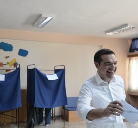 Εθνικές εκλογές 2019: Ψήφισε ο Αλέξης Τσίπρας - "Σήμερα οι Έλληνες αποφασίζουν για το μέλλον τους - Οι νέοι να κρίνουν το αποτέλεσμα" (βίντεο)