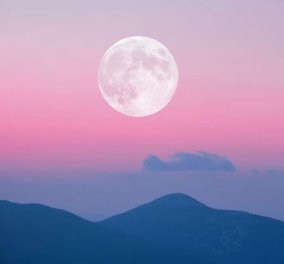 ''Μεγαλοκοπελιά'' η Σελήνη: Δεν φαντάζεστε πόσο δισεκατομμυρίων ετών είναι η ηλικία της 