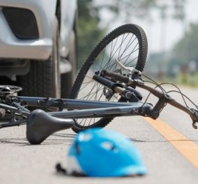 Τραγωδία στην Λαμία: Αυτοκίνητο έπεσε πάνω σε ποδηλάτες – Νεκρός ένας 14χρονος