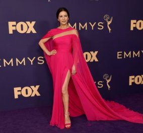 Φαντασμαγορική τελετή των βραβείων Emmy: Όσκαρικές εμφανίσεις στο κόκκινο χαλί – Νικητές & νέα φυντάνια