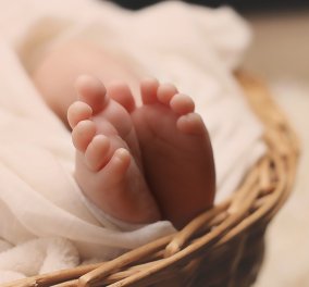 Νέα Ιωανία: Εγκατέλειψαν σε είσοδο πολυκατοικίας νεογέννητο μωρό
