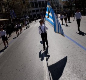 Κυκλοφοριακές ρυθμίσεις για τις μαθητικές παρελάσεις - Ποιοι δρόμοι είναι κλειστοί σε Αθήνα, Πειραιά, Θεσσαλονίκη 