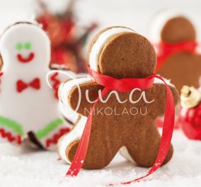 Ντίνα Νικολάου: Βήμα - βήμα η διαδικασία για να φτιάξετε εκπληκτικά Gingerbread cookies - Δεν θα αντισταθεί κανείς!  