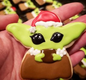 Χριστουγεννιάτικα μπισκοτάκια "Baby Yoda" : Η νέα μανία στο internet που έγινε "viral" - Τα θέλουν όλοι (φώτο)
