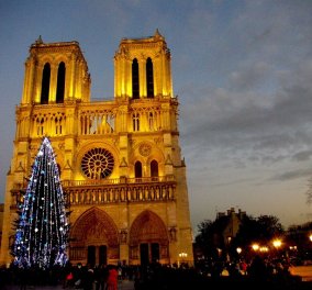Παναγία των Παρισίων: Δεν θα τελεστεί η χριστουγεννιάτικη λειτουργία στον εμβληματικό ναό για πρώτη φορά εδώ και δύο αιώνες (φώτο-βίντεο)