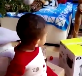 Βίντεο που προκαλεί σάλο: Δίνουν σε 3χρονο αγόρι να πιει μπύρα