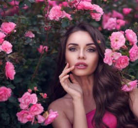Μάσκα ομορφιάς από πέταλα τριαντάφυλλου: Προσθέτει λάμψη στο δέρμα & αφαιρεί τα σημάδια κούρασης - Πως την φτιάχνετε; 