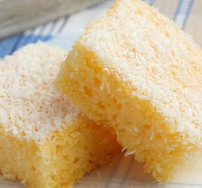 Είστε λάτρεις της καρύδας; Ένα εύκολο και πεντανόστιμο κέικ με το αγαπημένο σας φρούτο από τη Ντίνα Νικολάου
