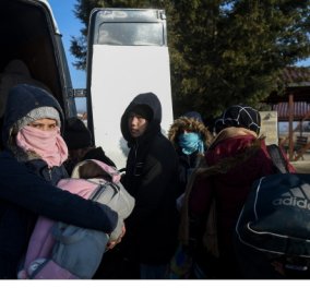 Μαζικές αφίξεις προσφύγων σε Λέσβο, Χίο και Σάμο: 400 αλλοδαποί στα νησιά - 10.000 απόπειρες εισόδου σε μία μέρα 