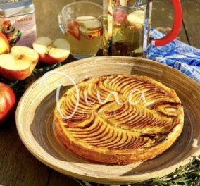 Η Ντίνα Νικολάου μας φτιάχνει Γαλλική μηλόπιτα με αρωματικά μήλα
