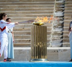  Παραδόθηκε η Ολυμπιακή Φλόγα στην ΟΕ του «Τόκιο 2020» - Κεκλεισμένων των θυρών η τελετή παράδοσης στο Παναθηναϊκό στάδιο (φωτό)