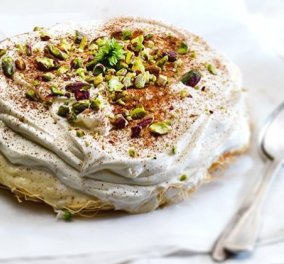 Υπέροχο γλυκό με μοναδική μαστιχάτη κρέμα από την Αργυρώ Μπαρμπαρίγου: Θεϊκό εκμέκ κανταϊφι 