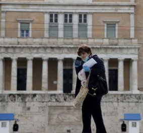  Έρευνα - κορωνοϊός:  8 στους 10 Έλληνες ανησυχούν για τις συνέπειες του ιού - Τι λένε για οικονομία, κυβέρνηση